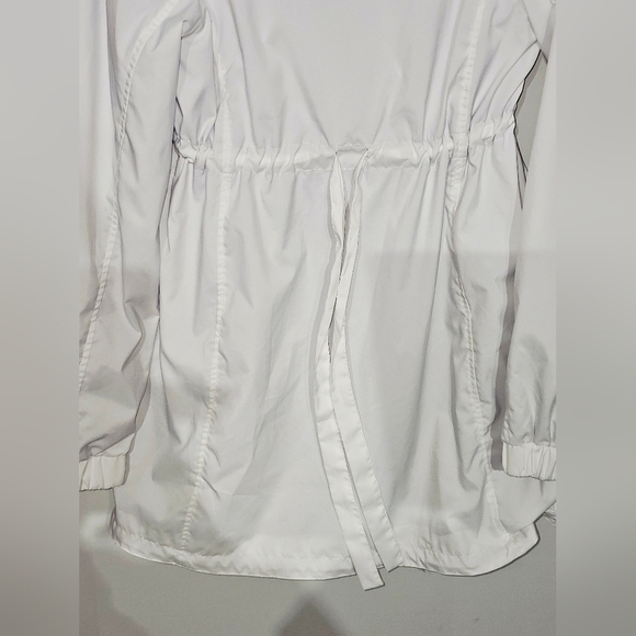 Lululemon Hooded Rain / Yoga Jacket Size 8 - Picture 6 of 7